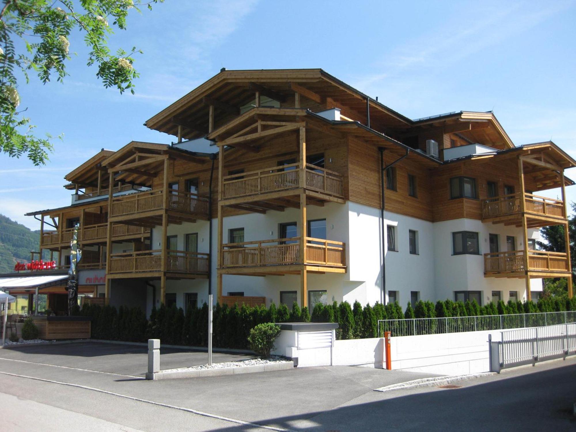 Avenida Style Appartements By Alpin Rentals - Incl Summercard Kaprun Exterior photo